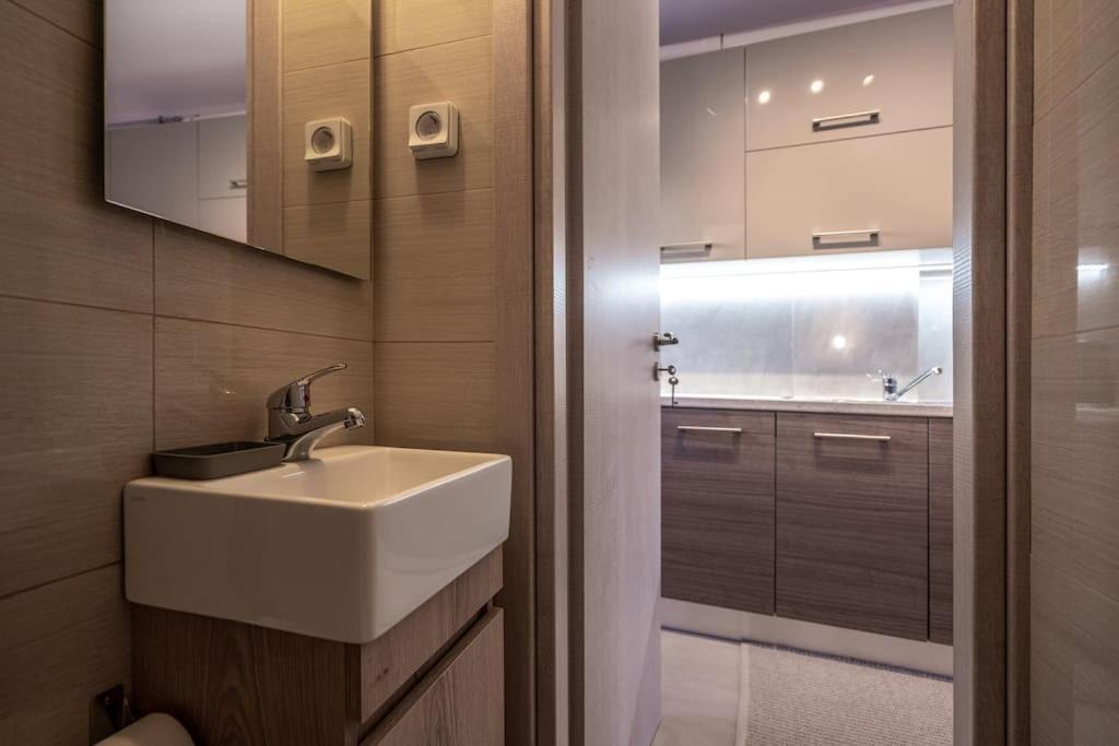 Апартаменты Duplex Acropolis View 2 Balconies Афины Экстерьер фото